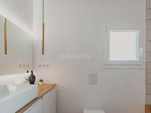 Foto 406c0982-b857-4ea7-8fe7-47fe8003c7e0. Casa en av. llimoners 42 * particular vende* amplia casa unifamiliar reformada con espectaculares vistas al mar y apartamento independiente en Canet de Mar