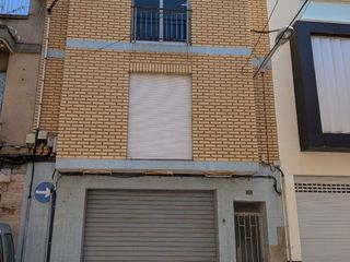 Casa a schiera in Calle virgen del olivar 10. Almacén finca unifamiliar