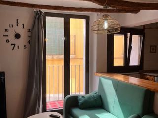 Apartament  Carrer abeuradors 13. Apartamento en el corazón del montsant-siurana-priorat. 40 min d