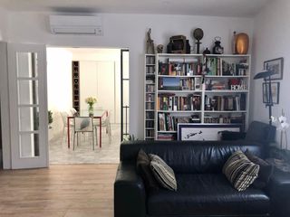 Flat in Carrer ferran agulló 1. Pis + traster a l'eixample
