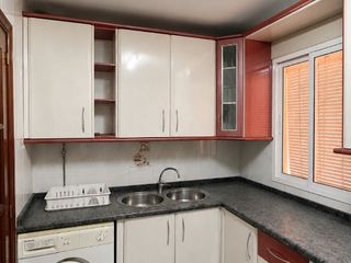 Etagenwohnung in Calle sarmiento 5. Venta de piso en calle sarmiento, 5, montilla. buena ubicación.