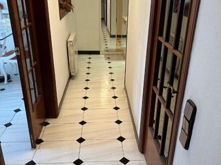 Flat in Avinguda de barcelona 180. Piso amplio, muy luminoso y con una distribución inmejorable.