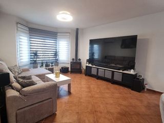 Xalet a Calle zarzamora 6. Espectacular chalet pareado de 248 m² en hormigos (toledo): el r