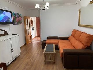 Rent Chalet in Urbanización el barrero 2. Alquiler de inmueble de 5 habitaciones eb el viso de san juan en