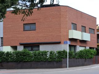 Maison jumelée à Carrer marroc 54. Casa aparellada de 184 m² i 4 habitacions a vilablareix amb jard