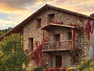 Affitto Casale in Carrer major-ag osera 32. Casa de pueblo totalmente reformada en ossera