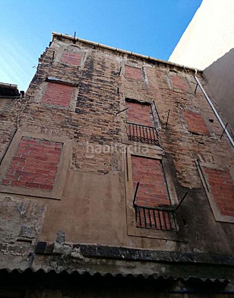 Foto 2df1e826-19e6-455c-aa33-e4ab08c009ff. Edificio en carrer del born 6 edificio para rehabilitar en Manresa