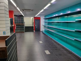 Local Comercial a Carrer d'August 14