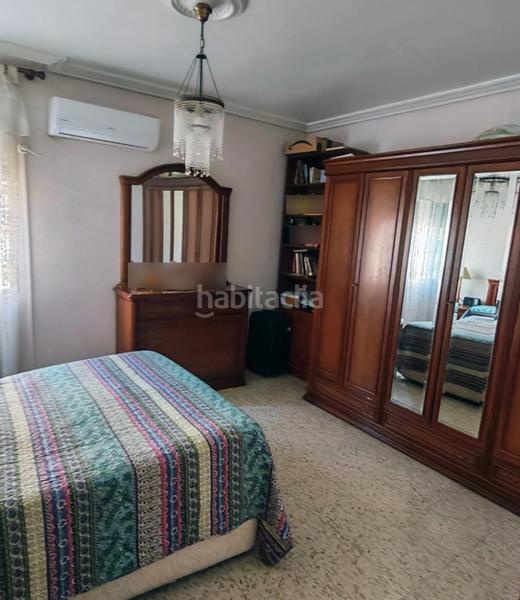 Foto d56ab0dd-f6e8-4e6c-a587-db0827e56ce3. Piso  en venta en plaza del obradoiro en Parque Alcosa Sevilla