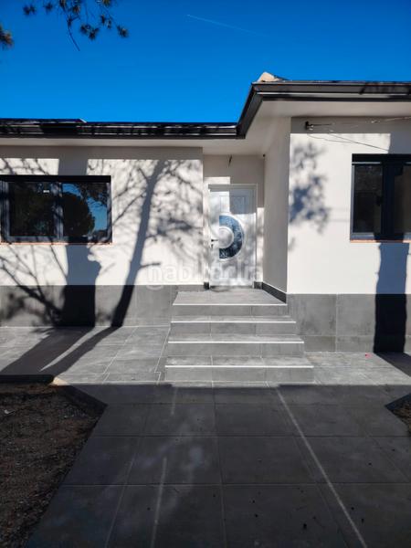 Foto ea3d4868-d7c1-45fa-b0e8-9ba0be3dec78. Casa con camino in Eurovillas Nuevo Baztán