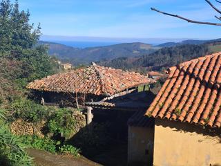 Casa a Cudillero. Casa de piedra en costa asturiana