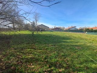 Residential Plot in La Pola Siero