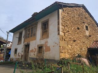 Casa a Grado. Casa de piedra en zona rural