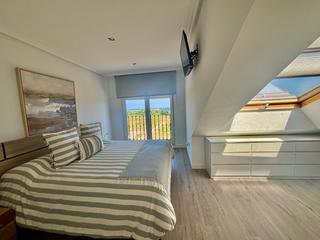 Dplex en Soto del Barco. Magnifico duplex con vistas al mar