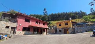 Chalet à Parroquias suroccidentales. Magnifico conjunto formado por tres construcciones ideal residen