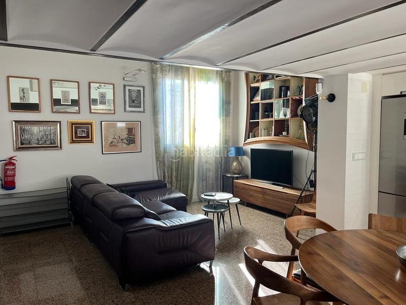 Foto dae9c186-6083-4e70-ad3c-b7077866eb18. Estudio dreta eixample estudio diseñado como vivienda en Barcelona