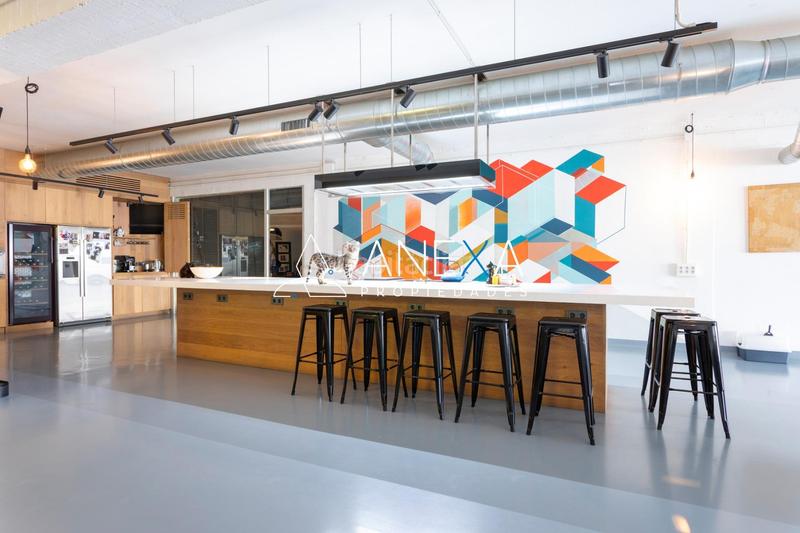 Foto 3f6b6ccb-1f29-461a-a2da-c1f8c0c3d630. Local comercial en Poblenou Barcelona