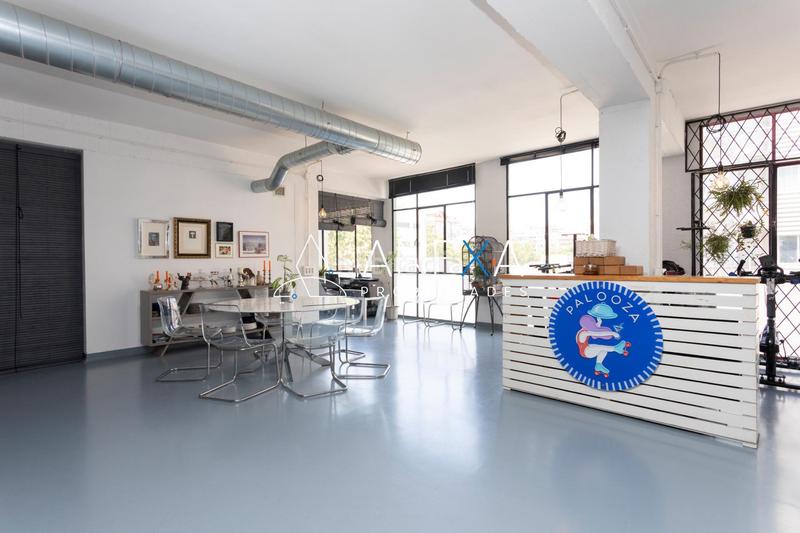 Foto ff59b6f9-2904-49ce-a36b-8e23c6f99359. Local comercial en Poblenou Barcelona