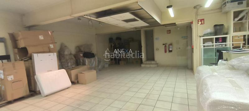 Foto ca502bbb-86cb-4477-9d36-a860ad1a5ba0. Local comercial a La Plana Esplugues de Llobregat