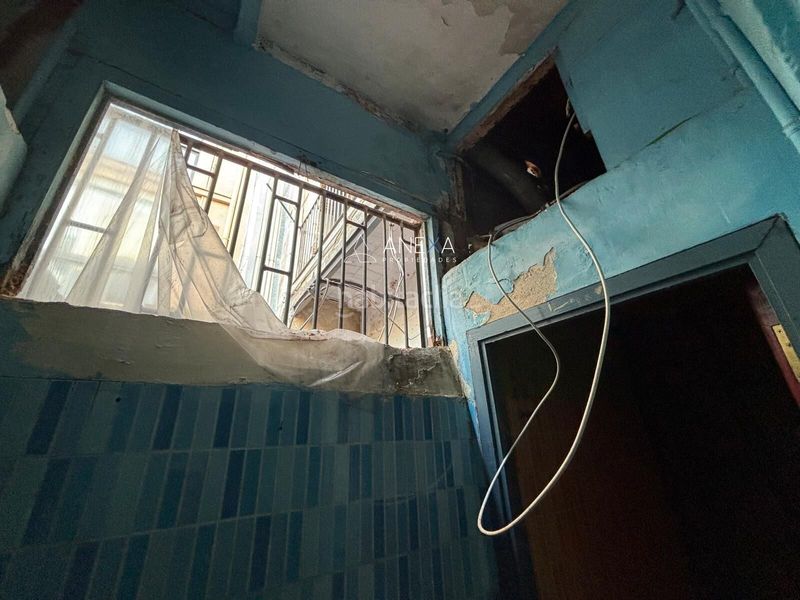 Foto de082ed3-f180-44a0-aefe-6db198fdbf05. Local comercial a Vila de Gràcia Barcelona