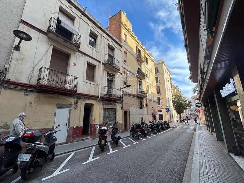 Foto ed94f74d-86a6-4ed5-aa9f-3d1ca37a655d. Local comercial a Vila de Gràcia Barcelona