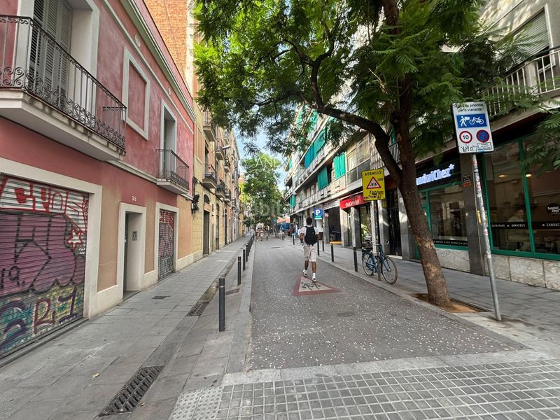Foto f7a44699-0e26-4537-9239-5dbb02a1b30b. Local comercial a Vila de Gràcia Barcelona