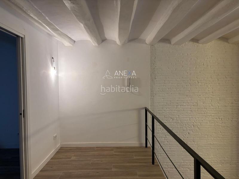 Foto 2d4cf0dd-2f22-40d6-8f52-0fa0217cc5a4. Estudi a Poblenou Barcelona