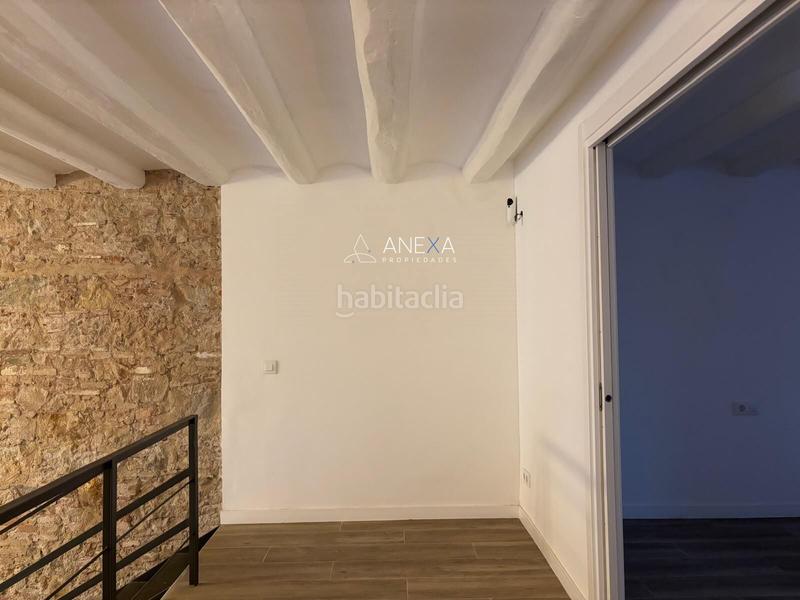 Foto 6e669a11-449a-4ea4-8402-bc3c95d7f9d7. Estudi a Poblenou Barcelona