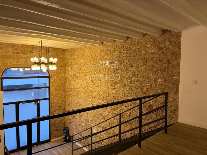 Foto 99ed5655-e7f8-47b2-8019-c4fb3a0436dc. Estudi a Poblenou Barcelona