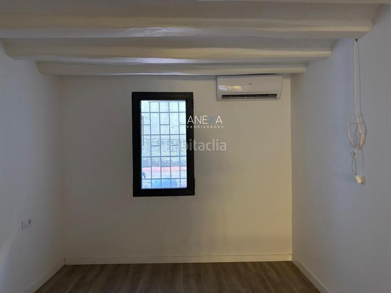 Foto 9f32dfb8-bdec-4946-85c0-85b2eb8deaa9. Estudi a Poblenou Barcelona