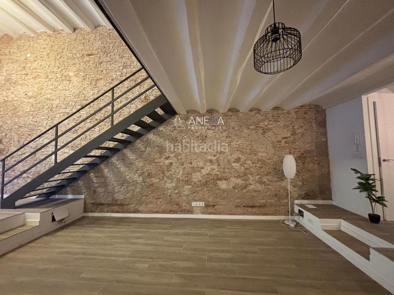 Foto d09a99a9-e426-4627-b1ac-0d2e9486c297. Estudi a Poblenou Barcelona