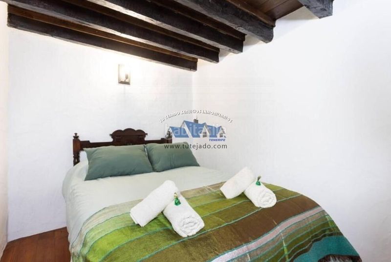 Foto 5fff434b-90ba-430b-9853-313622a44bb6. Casa amb aparcament a Tanque (El)