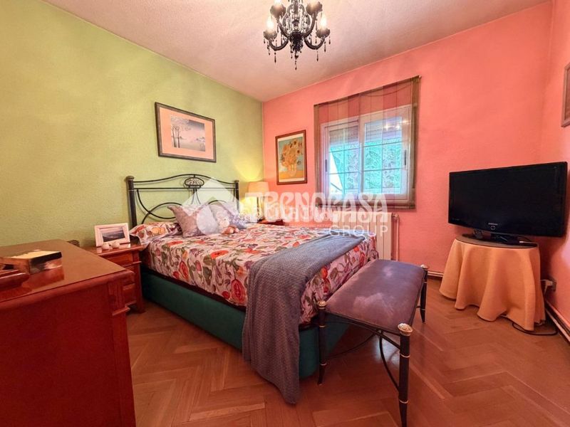 Foto 1f8bd309-4a61-49e1-8cb2-933c4d264dc4. Pis a Santos Leganés