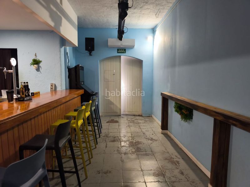 Foto 4a81755a-9ee3-4e5a-9eb0-3c2a6a58abd8. Traspàs local comercial a Alcanar