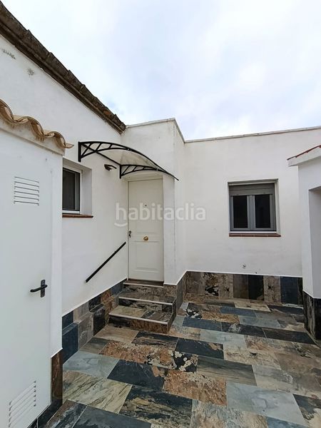 Foto 43c1260c-8c44-4e5a-8e70-67a70feecc05. Casa amb aparcament a Deltebre