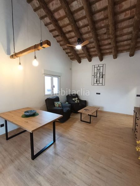 Foto c1180dd0-3f67-41ad-9ee0-20e7ac153b2b. Casa amb aparcament a Deltebre