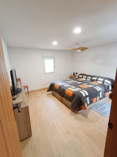 Foto d4b4d133-c5cf-40c9-b213-25580db1ab03. Casa amb aparcament a Deltebre