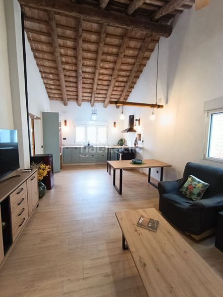 Foto f23480b3-f9e9-4377-94c8-9c35438cfd9b. Casa amb aparcament a Deltebre