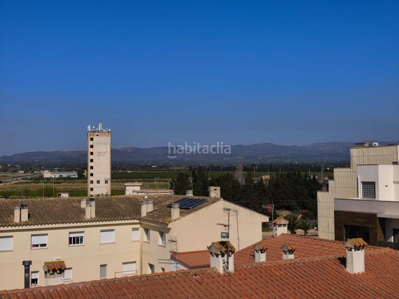 Foto 16e53949-c6ba-4c4a-b080-f55c608a91c2. Àtic a trenta i dos 8 a Camarles