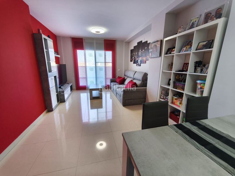 Foto dfd355d3-fe67-4be0-814b-fd938ab32ef5. Àtic a trenta i dos 8 a Camarles