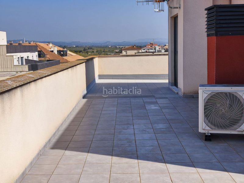 Foto feeb21ee-db50-4624-8b70-48592ba0cf87. Àtic a trenta i dos 8 a Camarles