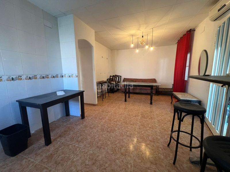 Foto 9f9069dd-401a-4f84-9d01-8032014e4af1. Casa amb aparcament a Deltebre