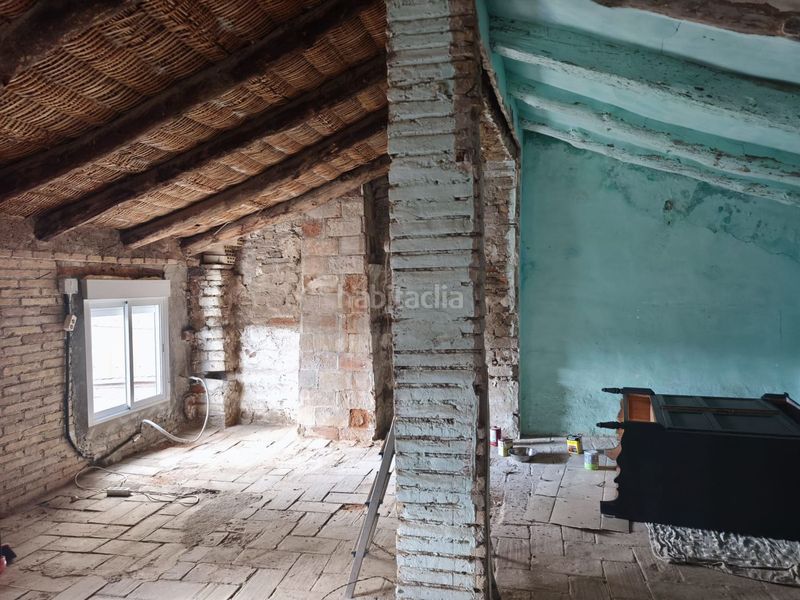 Foto 9b940435-4fdd-4170-b122-7794bf3b2a59. Casa amb aparcament a Tivenys