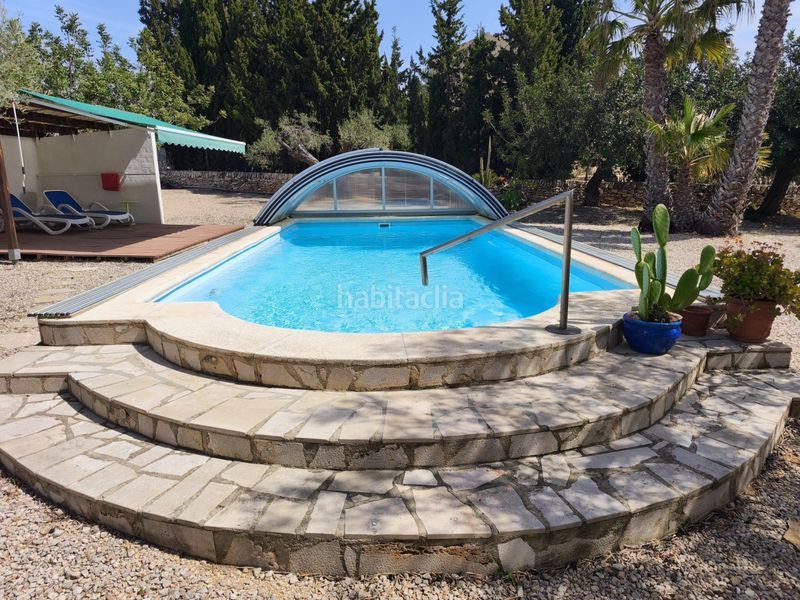 Foto bc3a5e30-d0de-408d-b897-d750d99625c6. Xalet amb piscina a Ampolla (L´)
