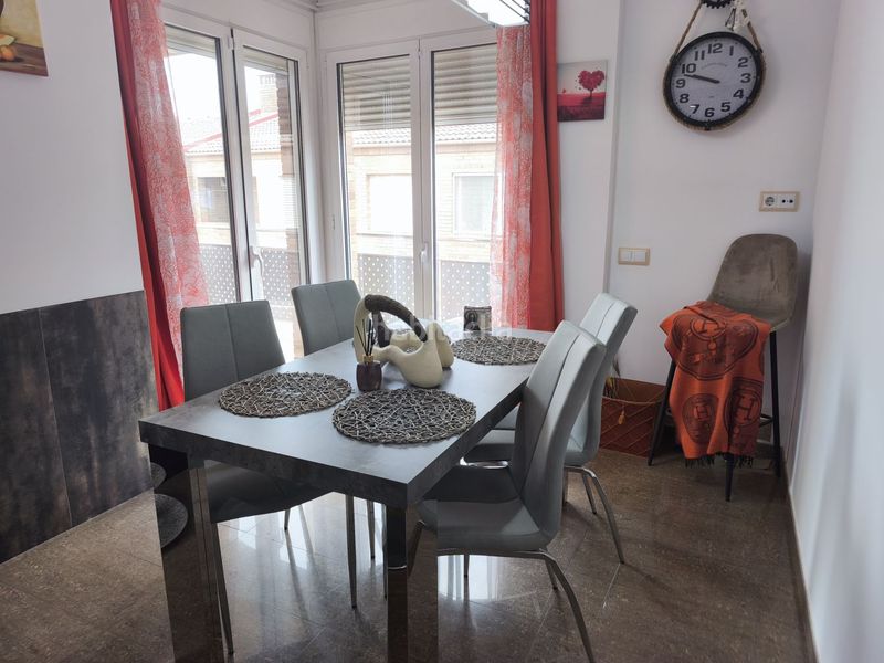 Foto b80e7832-1f9e-4656-9cd1-5d59a009b565. Casa amb calefacció aparcament a Santa Bàrbara