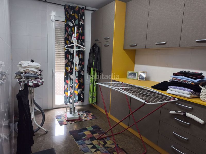 Foto c8239b7f-243c-4115-a6b0-8c9a4d9e5fe3. Casa amb calefacció aparcament a Santa Bàrbara