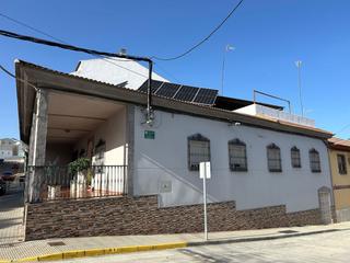 Haus  Cordoba. Casa en venta en monturque, 4 dormitorios.