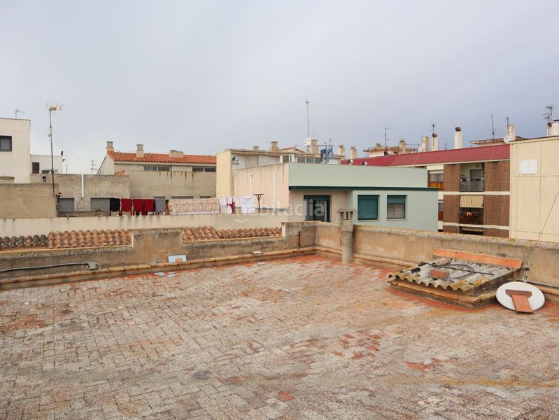 Foto 4a0f35b3-181d-4798-93e5-0f49cd848084. Casa amb calefacció aparcament a Deltebre