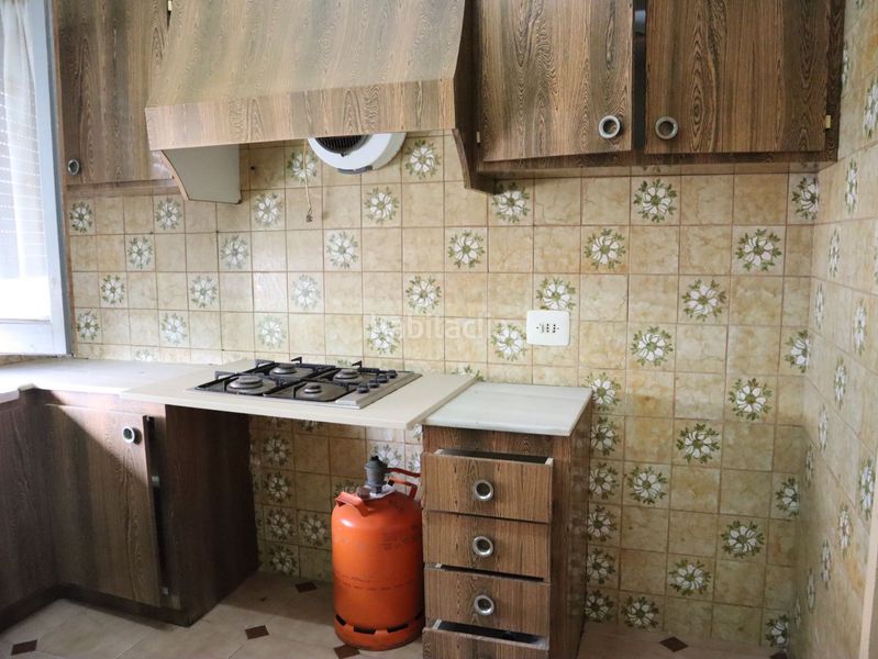 Foto 84cc8885-a1b8-4a13-9040-29dc05a28278. Casa amb calefacció aparcament a Deltebre