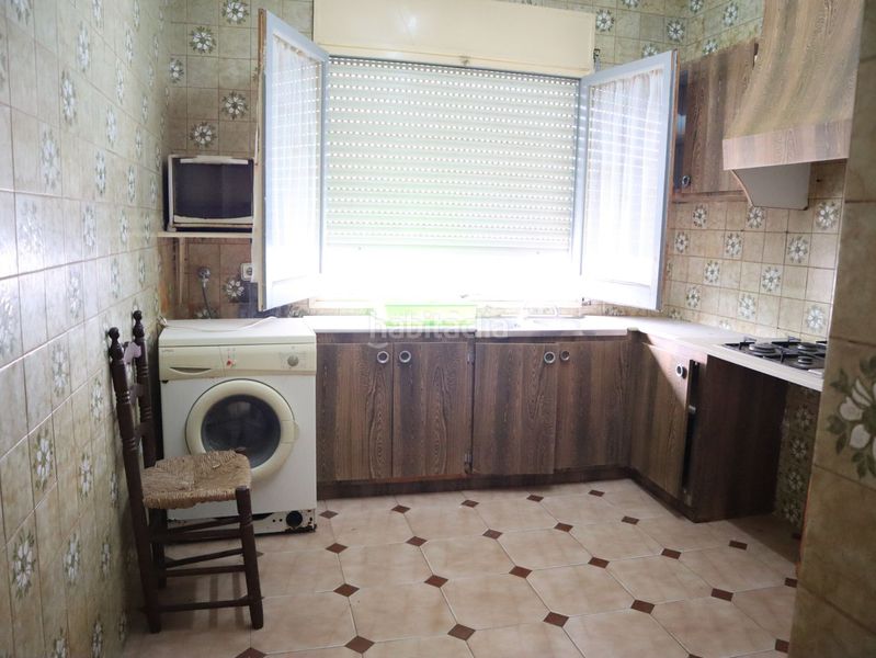 Foto b3332825-b040-4e0f-9b6a-09e3b0649991. Casa amb calefacció aparcament a Deltebre